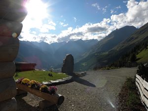 Aussicht auf der Terrasse der Niljochhütte
